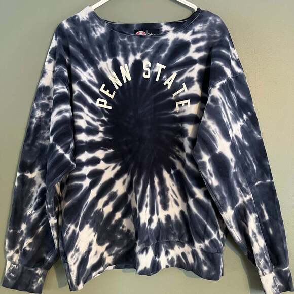G-III 4Her by Carl Banks Tops - Penn State Nittany Lions Tie Dye Pullover Sweatshirt